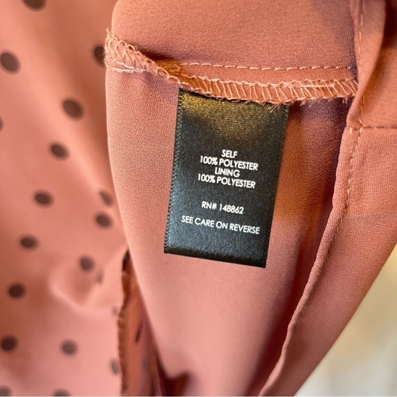 Torrid Sleeveless blouse 0X Mauve pink polka dot Layered chiffon tank top V-neck - Picture 4 of 6